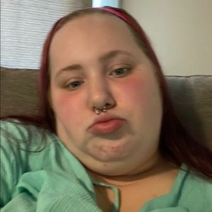 Meet your Posher, Kayla
